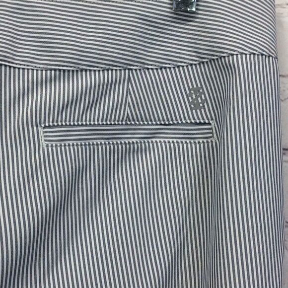 Izod Golf Shorts Women's Size 14 Gray Striped Athleisure Casual Travel Sports - Picture 5 of 9